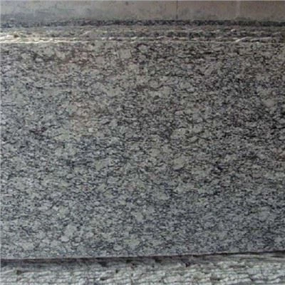 Dalles de perles de platine